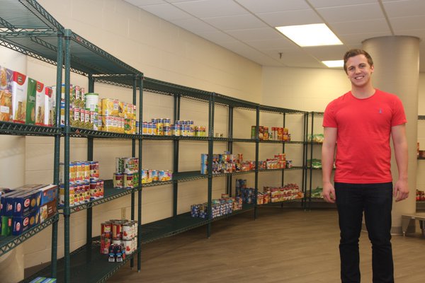 No Buckeye goes hungry: Students open food pantry go.osu.edu/BSx5  via <a href="/ASCatOSU/">Arts and Sciences at Ohio State</a>