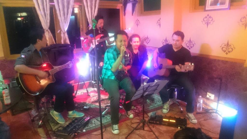 stillwaters_80's tweet photo. Still Waters unplugged@YOLO https://t.co/CZfmtXLPh7