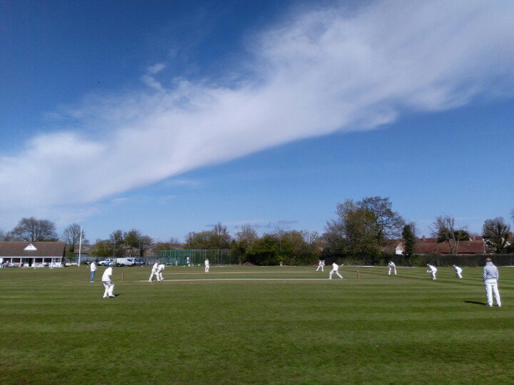 ActonCricket's tweet photo. No play for #ActonCC on Sunday so watched the game at Long Melford #prefertobeplaying #longmelford https://t.co/B4K1DbTLQ5