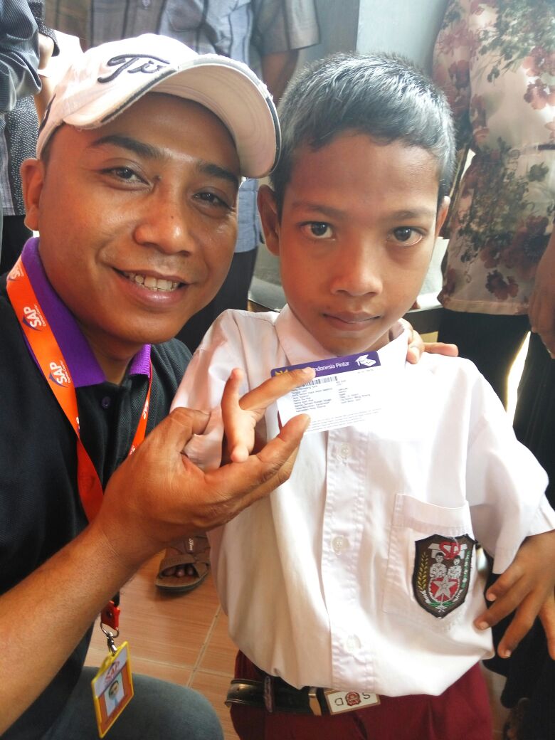 SapExpress's tweet image. Pendistribusian KIP di Desa Cot Karieng Kec. Blang Bintang Aceh Besar
#KartuIndonesiaPintar