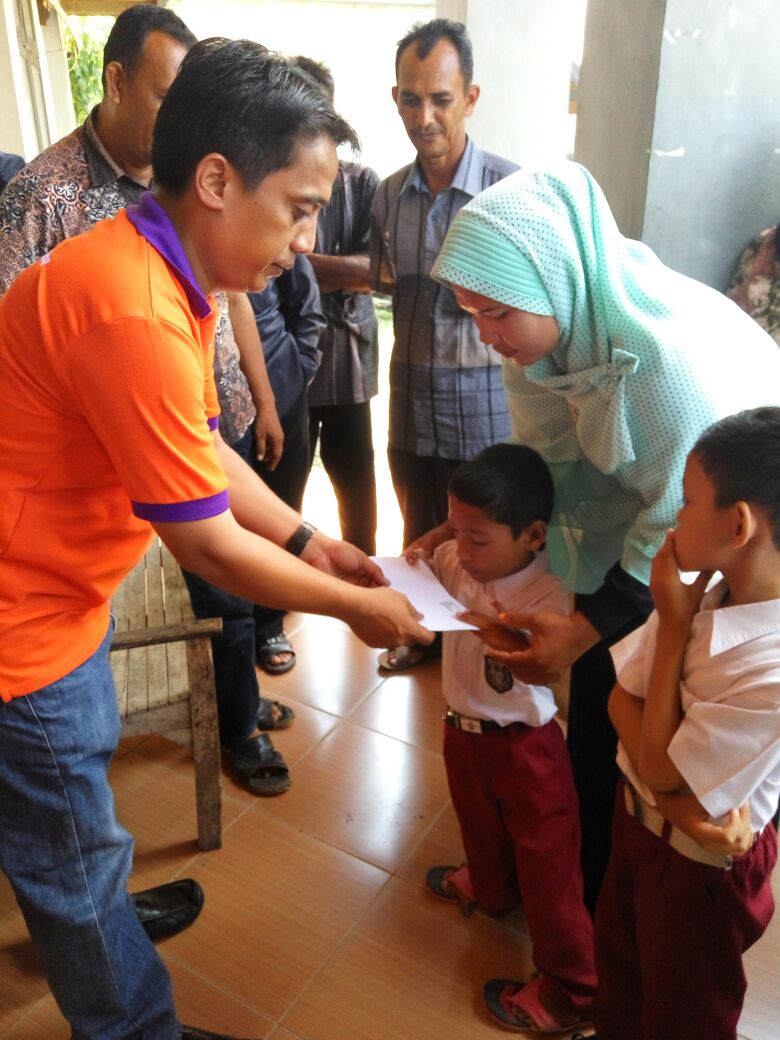 SapExpress's tweet image. Pendistribusian KIP di Desa Cot Karieng Kec. Blang Bintang Aceh Besar
#KartuIndonesiaPintar