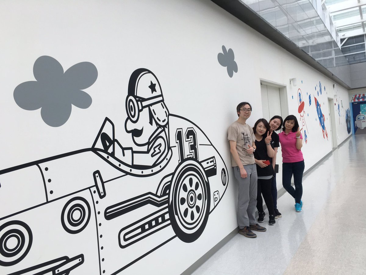 #성남시 [판교어린이도서관] #상상날개 대표님과 자원봉사자분께서 재능기부로 도서관 벽을 꾸며주셨어요!^^ 한층 예뻐진 어린이도서관으로 놀러오세요~^^