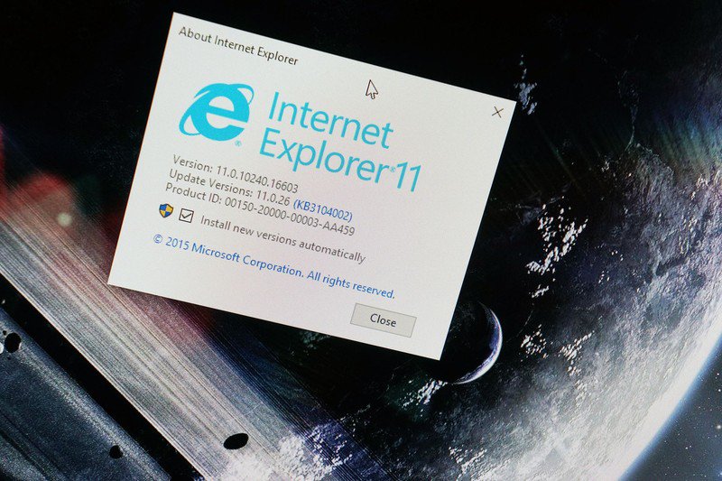 WindowsCentral's tweet photo. Microsoft finally loses its crown as Chrome becomes number one web browser https://t.co/iuDkUdXjuf https://t.co/flxyqr4wwG