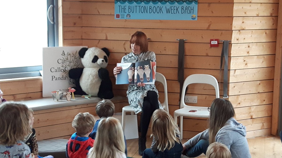 GMCbooks's tweet photo. .@mibostudio author Madeleine Rogers reading from The Sky Guys @Yellowave1 #buttonbookbash https://t.co/YazgibMVRa