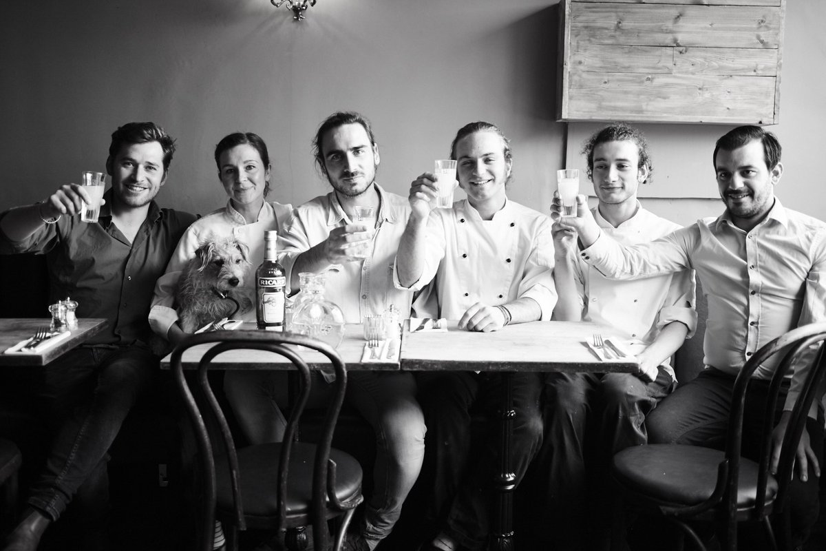 PatronNW5's tweet photo. On this #bankholidaymonday let's thank our team for the spectacular work they do every week! #RestaurantTeam #Family https://t.co/mvjCah6U7t