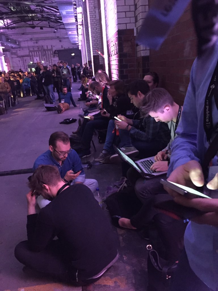 #rpTEN nur hier wegen free WLAN 😉