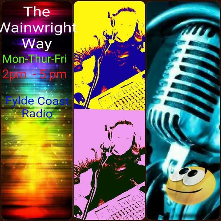 WainwrightWay's tweet image. This weeks featured record is by PJ Harvey and today's Musical Moment is from Disneys Aladdin.
Live@2
DW x