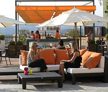 TpwSoft's tweet photo. Que no te detenga la terraza de tu negocio, puedes ejecutar @TpwSoft en tu tablet https://t.co/sNlxrqveYi https://t.co/AdA2mHAAkY