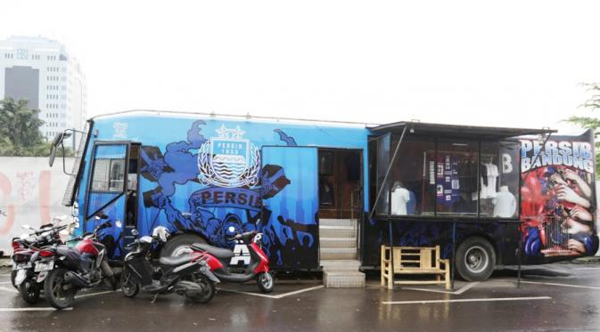 Cerita Viking Persib Mobile Store: Pernah Singgah di Zona Persija bola.com/indonesia/read…