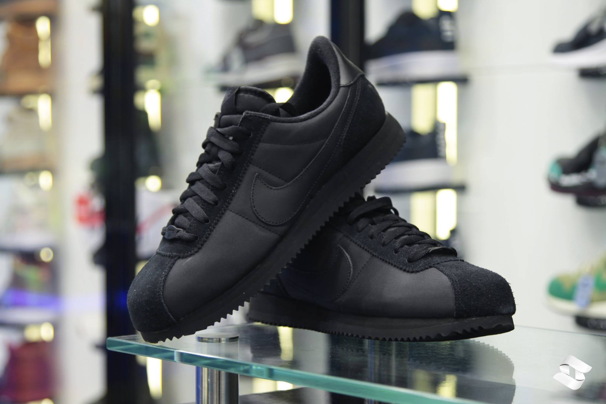 Nike cortez clearance quickstrike