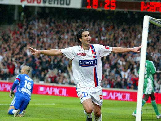 OL_HISTOIRE's tweet photo. Excellent anniversaire TIAGO, 35 ans.
Brillant milieu portugais @OL 2005/2007.
#TeamOL https://t.co/iYPQ2TAWpo