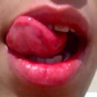 ammka11d's tweet photo. هااي منو حاب يسهر معي الحين يكون جاد موافق ع شروطي يجي خاص مابي بزران صغار بلوك https://t.co/nh0BdXios1
