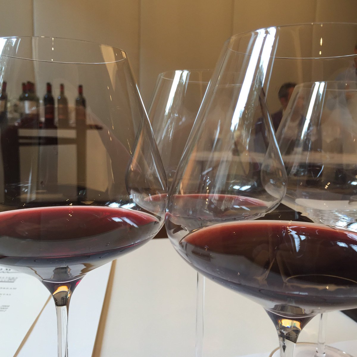 amicamagazine's tweet photo. #tastingzonin @Barboursville #americanredwine #octagon at @MO_HOTELS #zonin1821 https://t.co/k9cdNHNOWU