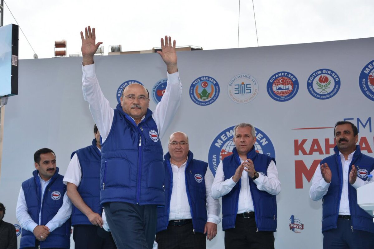 1 Mayıs Emek ve Dayanışma Bayram'ı gerçek sahiplerince kutlanırsa Bayram olur.Provakatörlerce Kutlanırsa kaos olur