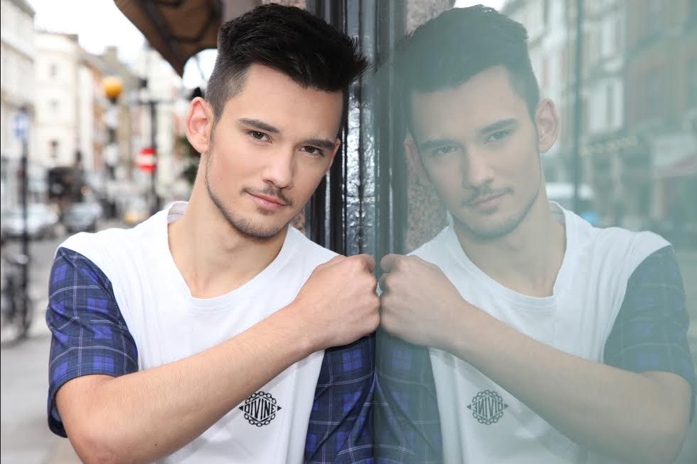 TulipModelling's tweet image. Tulip Model Tyler Bell who has now moved from being a Tulip Teen Bud to a Male Model : tulipmodelagency.com/#!tyler-bell/n…