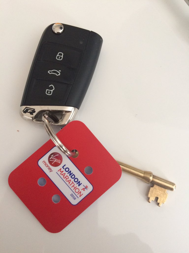 RunningMidwife's tweet photo. So when is a shoe tag a Key fob? @LondonMarathon @sathNHS @BerneAnne @NHSAdrianO @BurrowsAbout @sarah_moss https://t.co/wyjoverEse