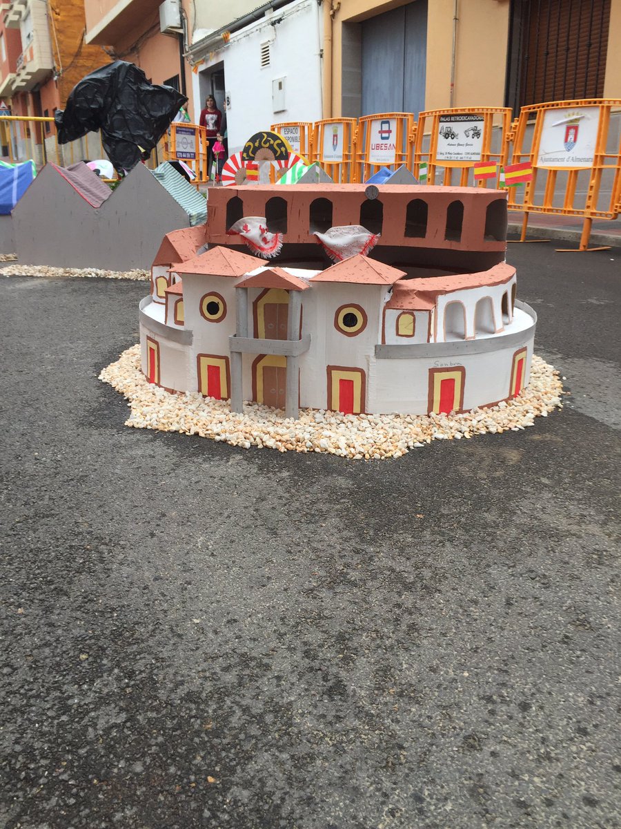 ElCompromis's tweet image. Creus de maig 2016!!!!