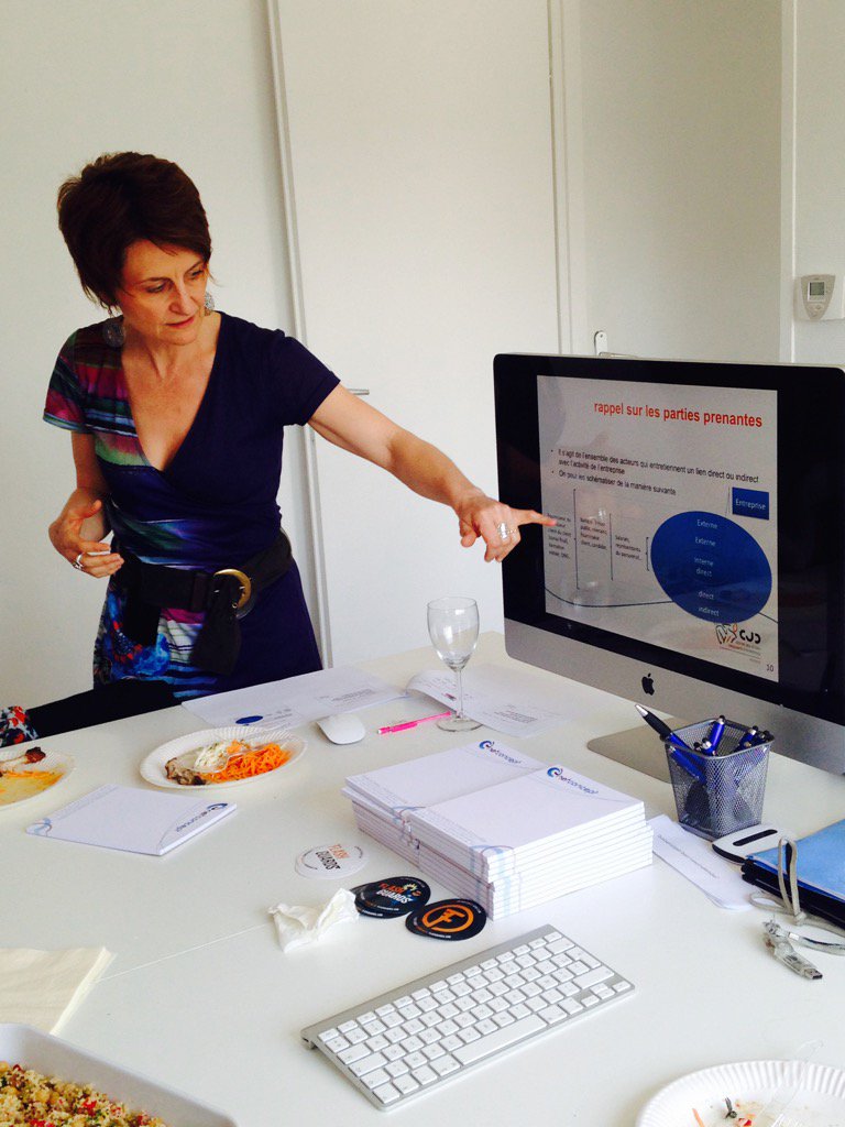 cjdstrasbourg's tweet photo. Au #cjd présentation du parcours de #formation du dirigeant https://t.co/XgitemAdwj