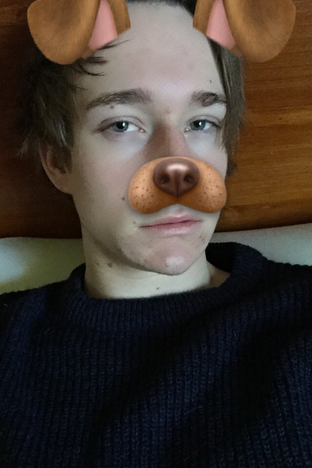 ModeBaka's tweet image. Looking shinny af #gay teen