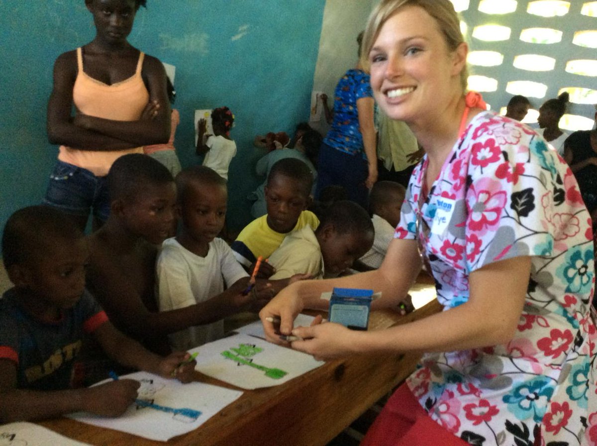 ruth17geurts's tweet photo. Lambton college BSCN students teaching dental hygiene to students in Haiti
#lambtoncollege #Haiti #Rayjon https://t.co/TUsE05dyZw