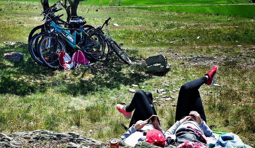 salamancaenbici's tweet photo. Un año más hemos sido testigos de la gran marcha popular en #bici al #santuario de #Castrotierra #labañeza #duerna https://t.co/eXBMn5hQL1