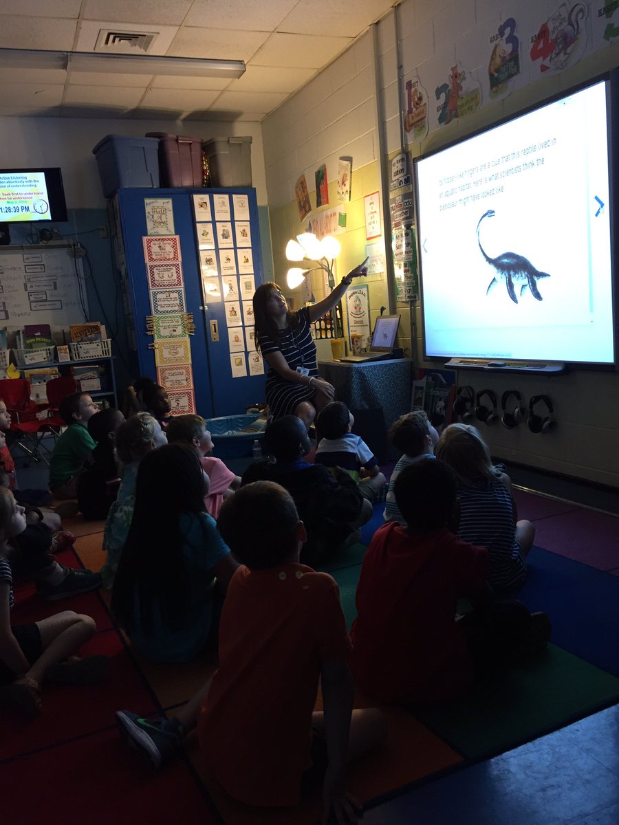 blytheedwards's tweet photo. Mystery science lesson led by the awesome @pNabbie #makeittojune https://t.co/iSvGTHXkBc