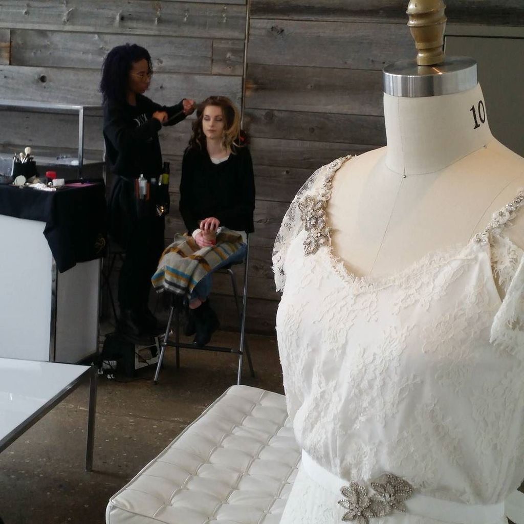 Serious creativity going down right now! 
#styledshoot #weddingdress #airbrushmakeup #toro… ift.tt/1ObmqoT
