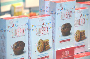 BecauseGus's tweet photo. Les cookies #sansgluten de @sinepix étaient sur le @SAAEPS ! Vous les avez testés ? https://t.co/kiydg97H56 https://t.co/AKaGesUQyl