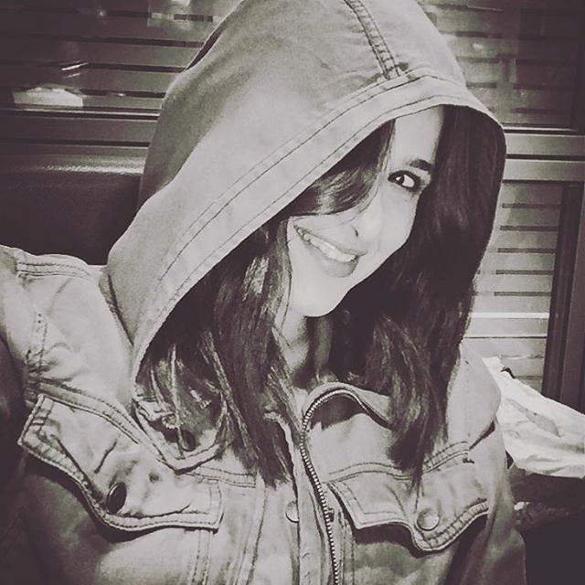 sema_alngom's tweet photo. #سما_النجوم 
#سلفي جديد لفنانة #ياسمين_عبدالعزيز https://t.co/EMYKzFUQlh