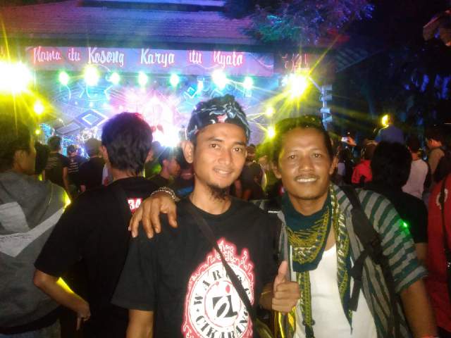 CafuFals's tweet photo. Matur suwun Sam @yongondrong #KPJ34Tahun #NamaItuKosongKaryaItuNyata https://t.co/K0AyLEGuz3