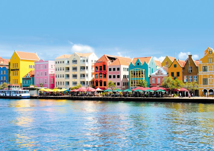 10 Razones para visitar Curaçao, ¡y por supuesto para pasar a saludarnos! goo.gl/mfpPf8