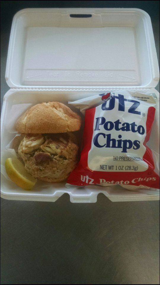 bnbseafood's tweet photo. Mmmm lump crab cakes https://t.co/CqKlPm96Pf