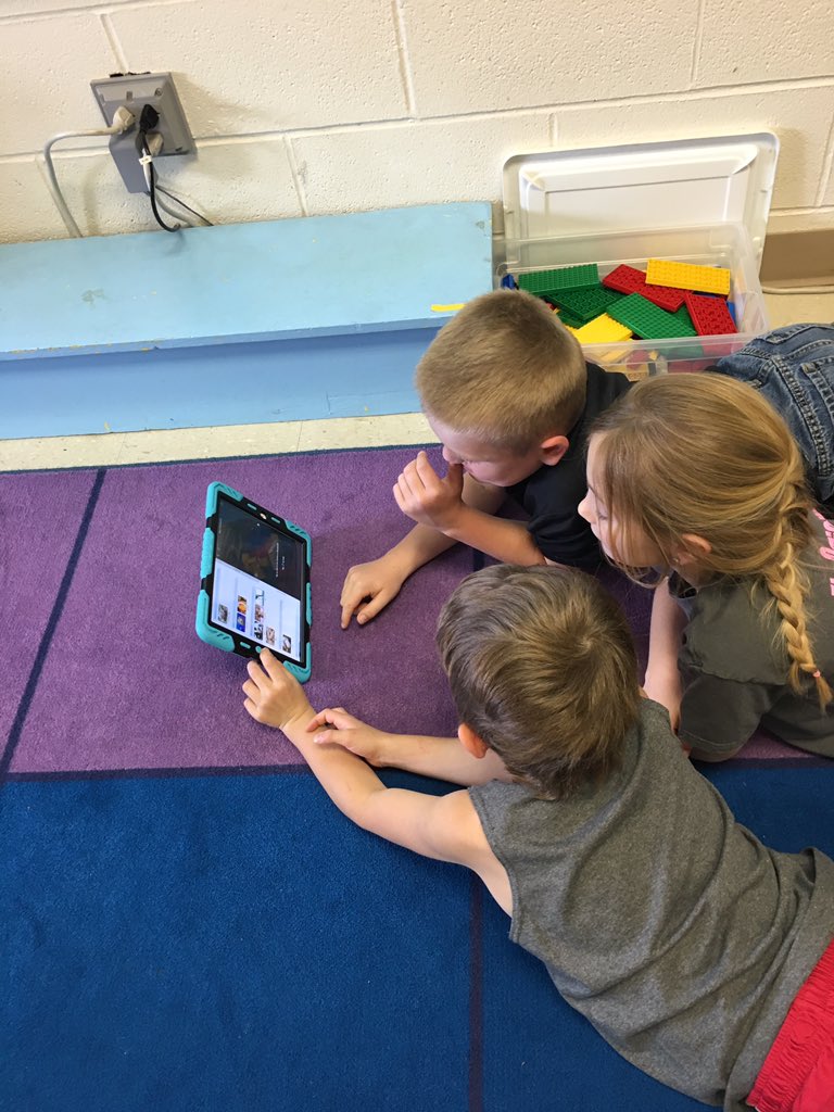CBennettFirst's tweet image. Creating iMovies to show what we have learned about animal classifications. #rpbyod