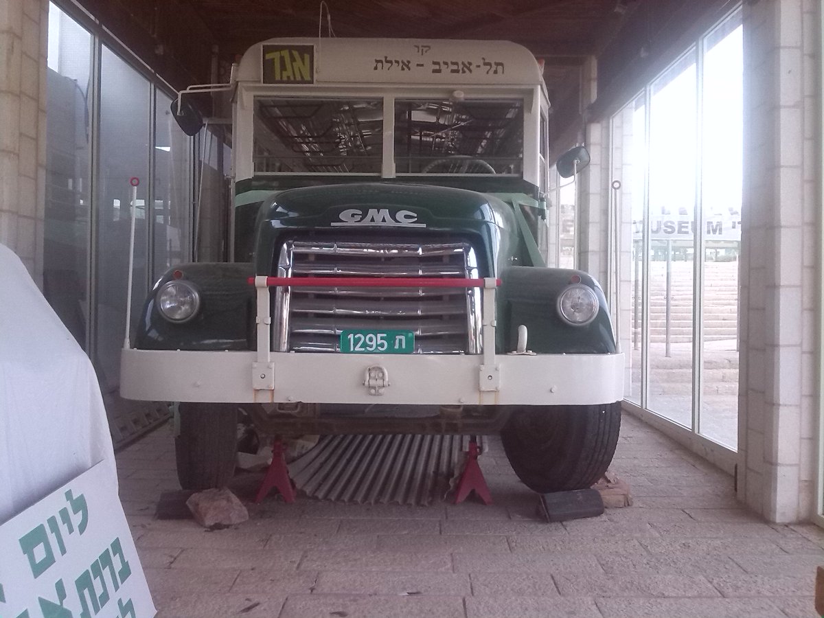 busesarch_mzr's tweet photo. ת1295 #אגד ב-#מוזיאון #museom #אילת #Eilat 25/04.
#GMC #gmcbus @ThisIsGMC https://t.co/SyiHFS0UGm