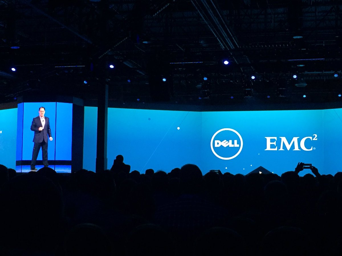 Howard_A_Rubin's tweet photo. . @MichaelDell taking us to the future. @EMCStorage @EMCProtectData #EMCWORLD https://t.co/uQ4ybX5hwh
