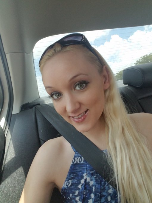 Go sees! ❤❤❤ https://t.co/9DHD2ajLI9<a href="/tag/bbc"class="tags"><span>#bbc</span></a><a href="/tag/snowbunnysunday"class="tags"><span>#snowbunnysunday</span></a>