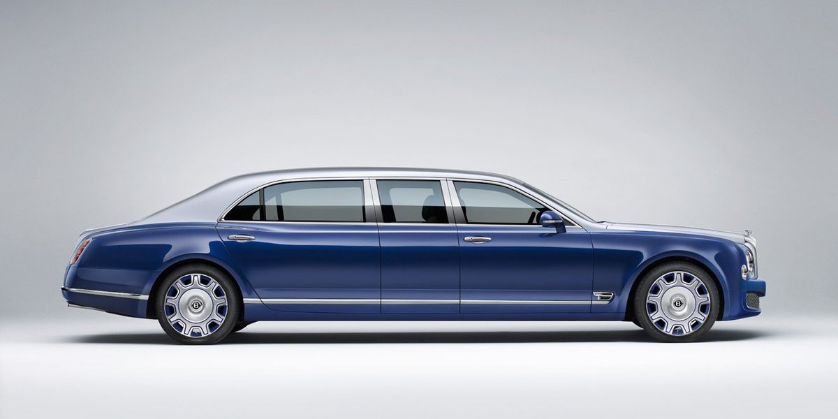 BentleyMotors's tweet photo. The Grand Limousine by Mulliner: a modern coachbuilt car. #bespoke https://t.co/y0CcU3pHKW https://t.co/o7SE1cCPsD