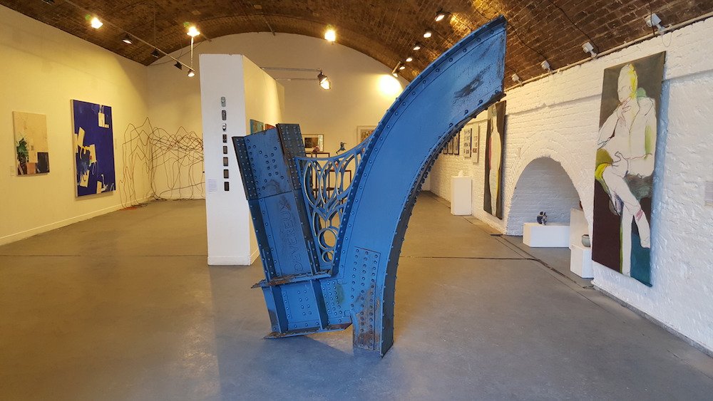 MadeinArtsLDN's tweet photo. It's the last day of #MiALIntersection we're open until 5pm @HoxtonArches Come along to London's #emergingartists https://t.co/HZedfcKMnw