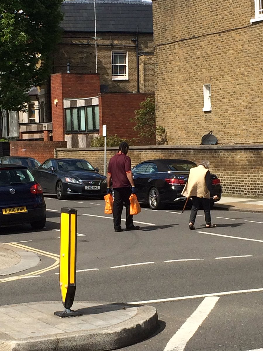 Separating <a href="/sainsburys/">Sainsbury's</a> from the rest. How's this for customer service #helpinggranout #fulhamroad