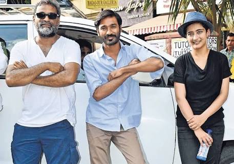 oohachv's tweet photo. #throwback to #Shamitab @AksharaHaasan1 @dhanushkraja 💕✌✌ https://t.co/EZERRPDj2R