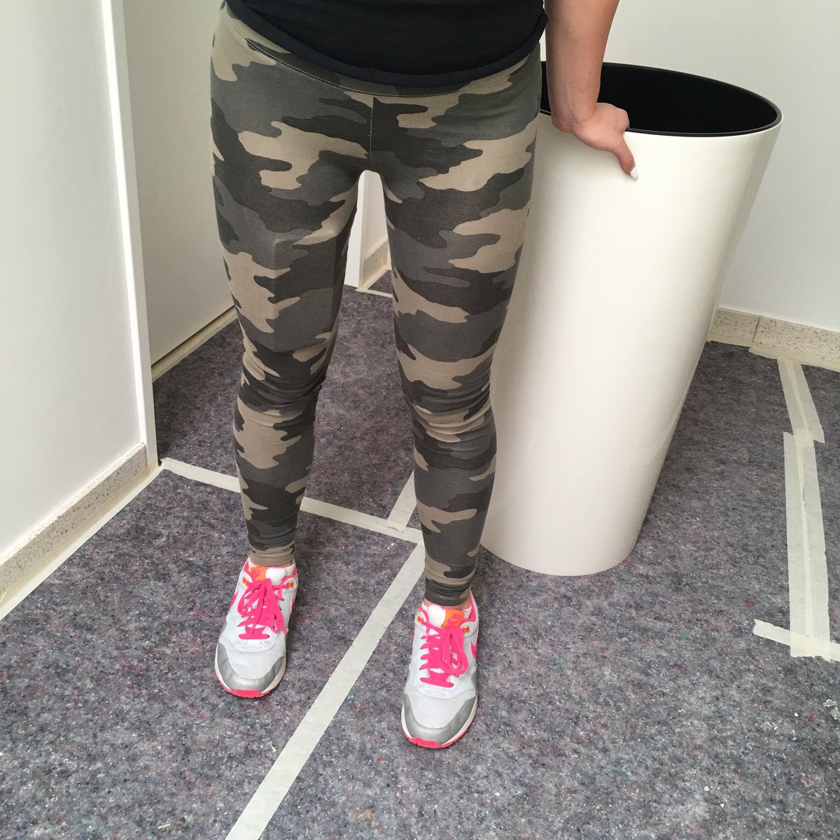 BibisBeauty's tweet image. Finde das Handy 😂😂👌🏻