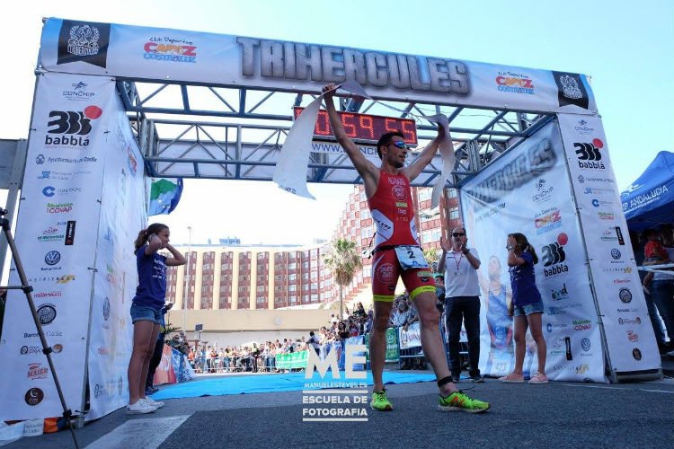 TriatletasenRed's tweet photo. Mucho triatlón ha dejado el fin de semana en Andalucía, con @RubenRuzafa, Sevilla y más https://t.co/q7RH4t5x9k https://t.co/ELCOKCY7jz