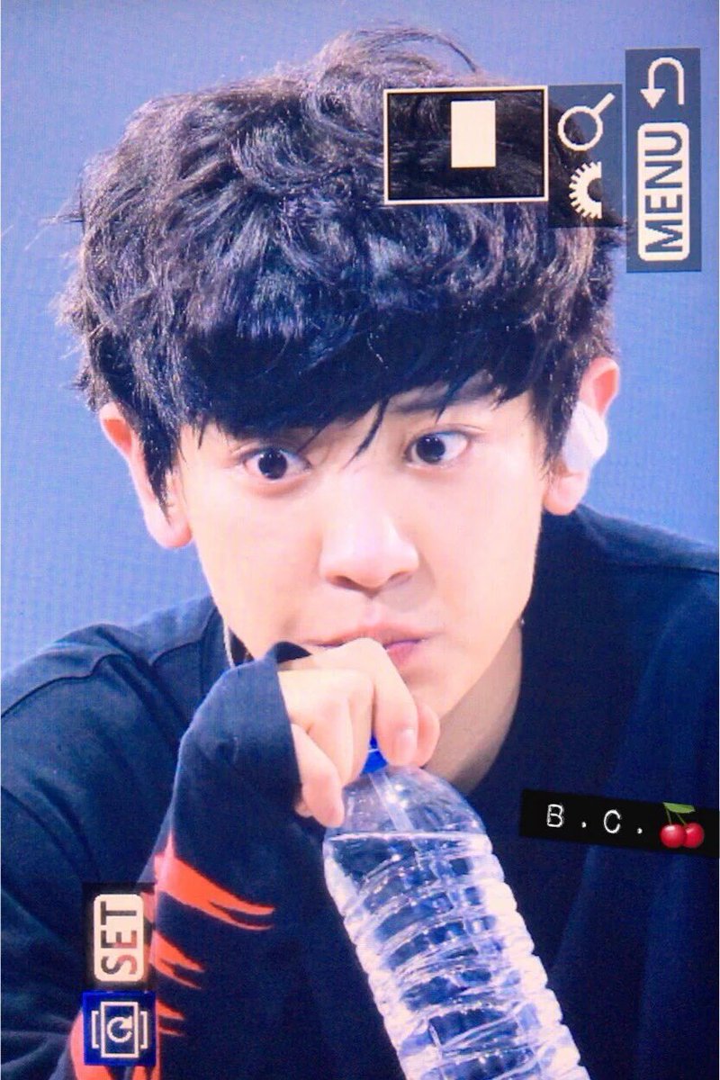 mdzlhcy_'s tweet photo. - หัวฟู
- มือโผล่มานิดนึง
- ตาโต
- ดูดน้ำ

มีความเป็นเด็ก น่ารักก พี่ชานเด็กยักษ์ 💕💕💕 https://t.co/ZYCn5LQdGp