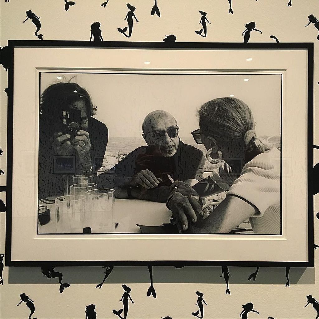 Jean Pigozzi's 📸 of our grandmother Nan Kempner at the current <a href="/gagosiangallery/">GG</a> exhibit #JohnnysPool in #NYC