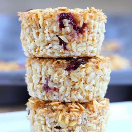 trainingspot1's tweet photo. #Oatmeal #breakfast #cupcakes and 5 more recipes! https://t.co/PYkkK1IwEX https://t.co/zmImSB8kdE