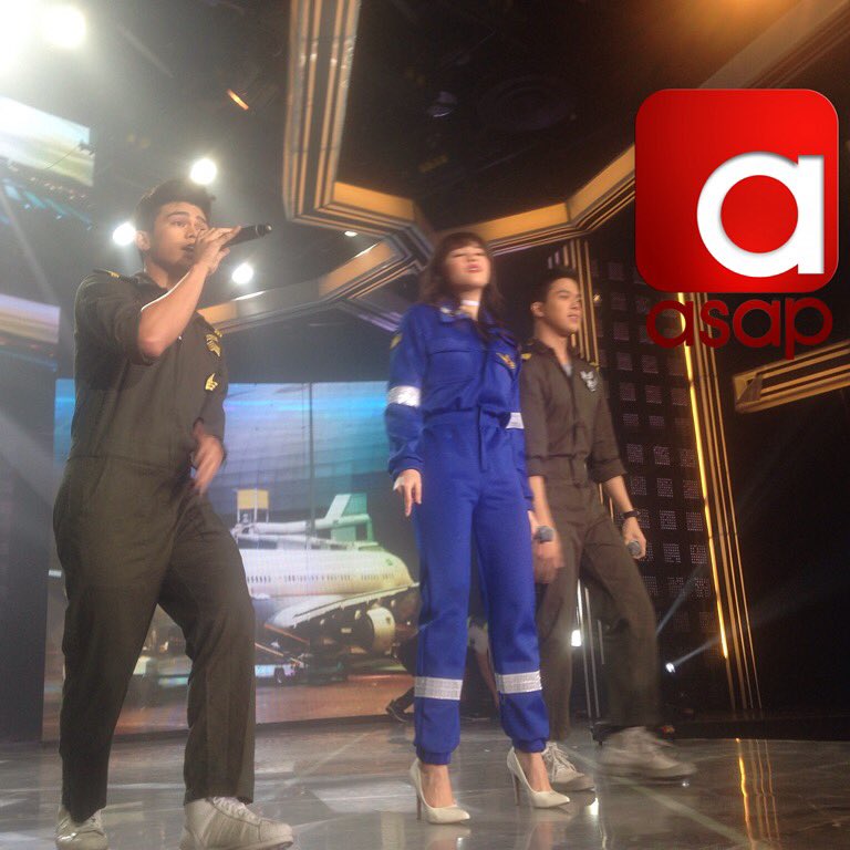 solidJMDS's tweet photo. "@ASAPOFFICIAL : Kapamilya Idols Inigo, Janella & Elmo 🎉🎉🎉 #ASAPAtWork https://t.co/t5A52rKqjt"