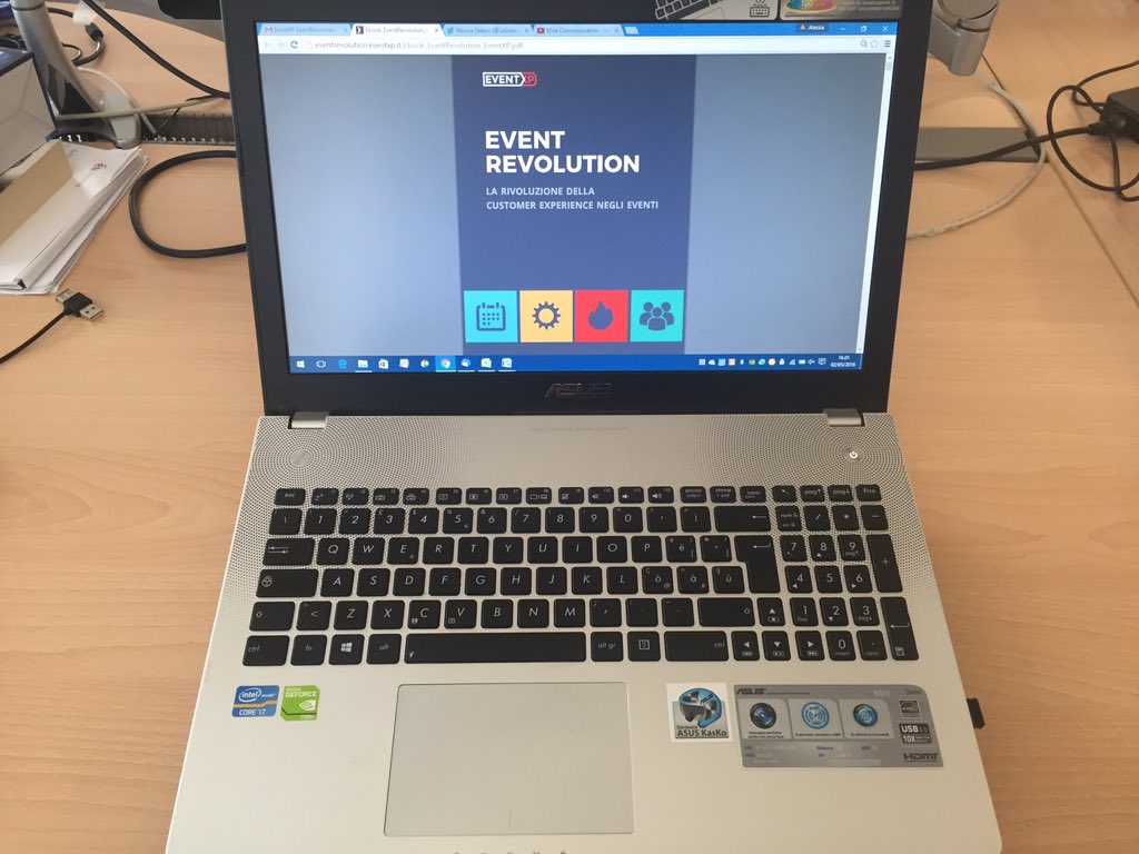 LaSetaro's tweet photo. Reading #eventRevolution 💻
@getEventXP https://t.co/6ENkiA4exn
