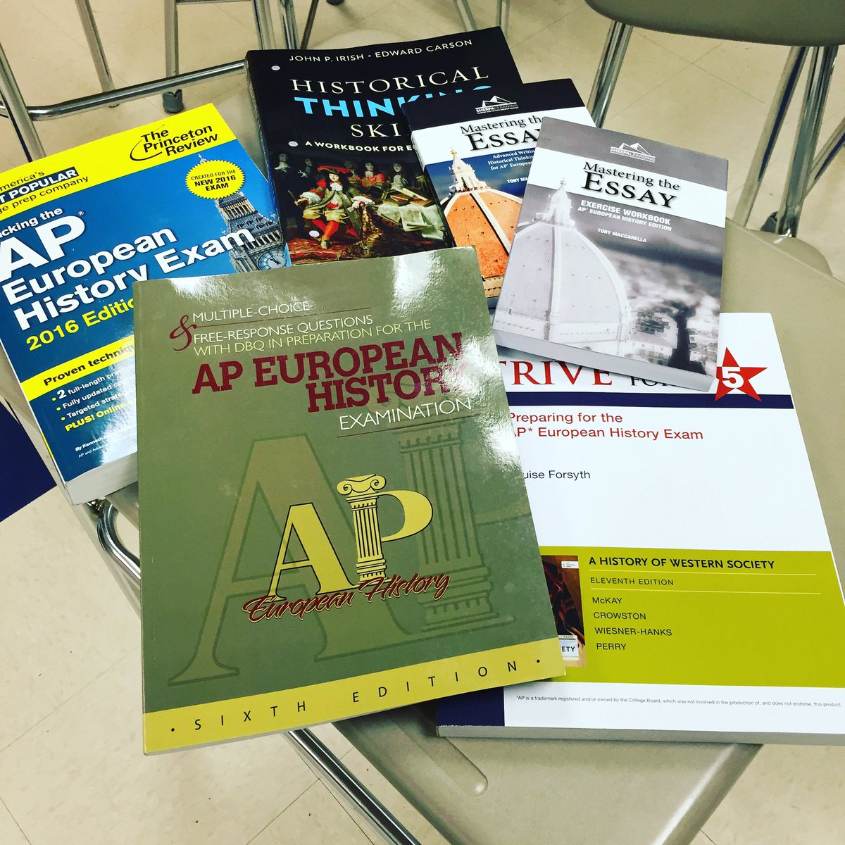 365History's tweet image. When the AP European History Exam is this Friday! #historyteacher #APEuro #apeuroproblems