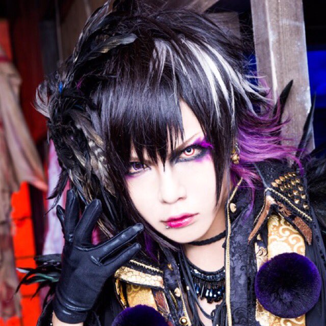 黒崎眞弥さんが大好きです💜 気軽に絡んで下さい(´˘`๑)