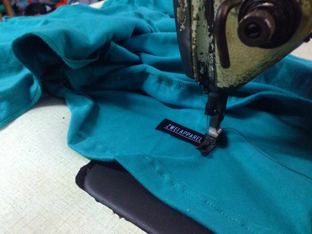 ZweiApparel tweet media